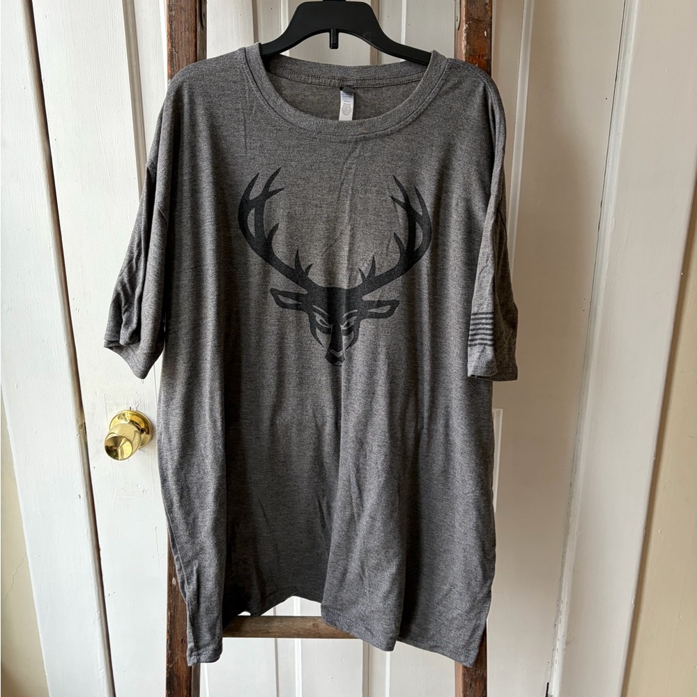 Men's Charcoal Stag Graphic Tee